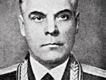 Generálplukovník Vasilij Zinověvič Brisjarin (1912–1969), velitel Přikarpartského frontu, jehož armády operovaly během operace Dunaj na linii Olomouc–Brno. Zdroj: Wikipedia.